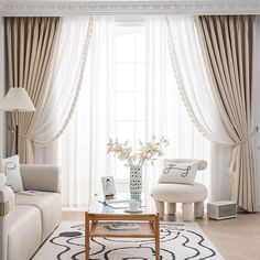 curtains bedroom small window aesthetic Curtain For White Living Room, Curtains Salon Classic, Luxurious Modern Curtains Living Room, Curtains Salon Modern, Curtains And Drapes Ideas, Idea For Curtains For Living Room, Modern Window Living Room, Curtains For Living Room Windows Modern, Modern Room Curtains