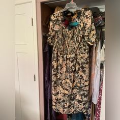 Beautiful Fall Colored Short Sleeve Dress. Elastic Front And Back On Or Off Shoulder. Has A Slit In Front. Never Worn.Make An Offer On Or Off, Color Shorts, Short Sleeve Dress, Fall Colors, Sleeve Dress, Off Shoulder, Short Sleeve Dresses, Midi Dress, Elastic