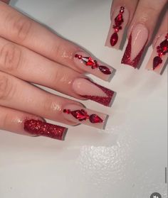 Red Nail Ideas, Diamond Nail Designs, Champagne Nails, Acrylic Toe Nails, Spring Acrylic Nails, Hard Nails, Sweater Nails, Colored Acrylic Nails