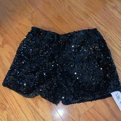 New Black Sequin Zip Up The Back 65% Polyester 35% Cotton Size: Medium Black Sequins, Black Shorts, New Black, The Back, Zip Ups, Sequin, Size Medium, Womens Shorts, Sewing