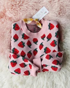 This Womens Sweaters item by SpoolNo72Vintage has 317 favorites from Etsy shoppers. Ships from United States. Listed on 17 Dec, 2023 Knit Strawberry, Strawberry Sweater, Berry Patch, Looks Kylie Jenner, Blouses Designs, Cozy Hygge, Chiffon Blouses, Red Pullover, Comfy Clothes