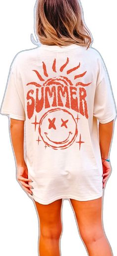 Summer Tops Aesthetic, Trendy Summer Tops, Clothes Beach, Tøp Aesthetic, Summer Tshirt, Summer Graphic Tee, Beach Shirt, Beach Shirts, Summer Tshirts