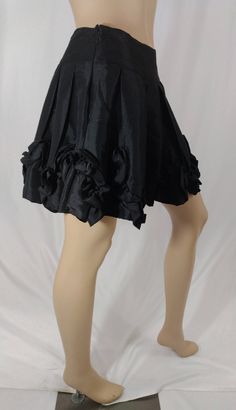 "Women's Skirt Black Fitted Waist Lux New Condition by RACHEL and CHLOE Size S Beautiful design and clean lines. Lux and adorable. Fitted waist with side zipper, circle mini skirt in black taffeta with frilly ruffles. NEW condition. Super high quality. Easy to wear casual chic vintage for the disco sporting life. MEASUREMENTS: Length - 16\" Waist - 30\" Hips - 46\" MODEL STATS: Ht. - 5' 8.5\" Bust - 34\" Waist - 25\" Hips - 35\" *Please check measurements to ensure proper fit and remember to all Black Taffeta Skirt, Modest Midi Dress, Skirt Flowy, Skirts Flowy, Womens Boho Dresses, Taffeta Skirt, Womens Lace Tops, Retro Skirt, Style Finder