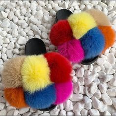 Real Fox Fur Slides With Pom Pom Designs Great For Summer Time Vacation For Outdoor Wear Great For Indoor Wear As Well Very Stylish And The New Trend Upper Material Fur Fits True To Size Acorn Slippers, Versace Slippers, Monogram Quilt, Jelly Slides, Pink Slippers, Black Uggs, Star Wars Women, Clog Slippers, Suede Slippers