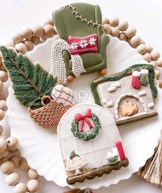 Sugar Cookie Icing, Porcelain Christmas Ornaments, Inspiring Photos, Creative Cookies, Christmas Sugar Cookies, Cookie Inspiration, Cookie Icing, Cookie Art