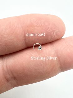 the size and weight of a single diamond ring