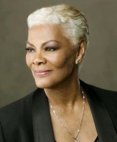 The Beautiful, Talented Dionne Warwick Dionne Warwick, Chic Short Hair, Beautiful Gray Hair, Short Grey Hair, Black Celebrities, Ageless Beauty, Aging Beautifully, Aging Gracefully, Grey Hair