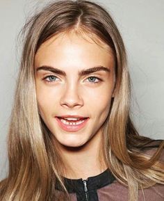 Cara Delevingne Eyebrows, Cara Delevingne Hair, Dark Blonde Hair Color, Dirty Blonde Hair, Dark Blonde Hair, Platinum Hair, Blonde Hair Looks, Trendy Hair Color, Lucy Hale