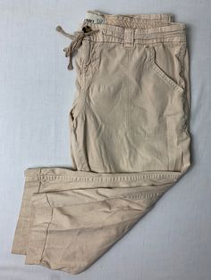 Old Navy Capri Pants Size 12 Color: brown Material: spandex and cotton Bag 11v JN Stretch Cotton Brown Cargo Pants, Stretch Brown Cotton Cargo Pants, Cotton Capris With Pockets, Brown Stretch Cotton Cargo Pants, Beige Cotton Cropped Pants, Beige Cropped Cotton Pants, Cotton Bottoms With Side Pockets And Capri Length, Casual Cotton Capri Length Bottoms, Cotton Capri Length Bottoms With Side Pockets