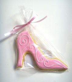 a cookie shaped like a high heel shoe