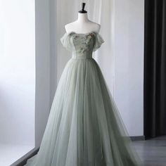 New With Tags Size Us 4 Prom Or Formal Event Dress Fits Measurements: Bust: 33.5 In Waist: 26.5 In Hips: 36.5 In Will Fit One Size Up As Back Style Is Lace Up (Corset Style Back Closure) Occasion: Prom, Wedding, Photoset, Wedding Guest, Birthday Party, Vowe Renewal Baju Kahwin, Green Formal Dresses, Formal Dresses Graduation, Off Shoulder Evening Dress, Green Tulle, Gaun Fashion, A Line Evening Dress, 파티 드레스, Graduation Dresses