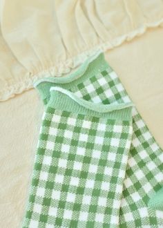 Approx. Women's Size 6-10, but socks are made with lots of stretch! The forest green gingham pattern is nothing short of classy but can be worn on any casual day! Sox Hat, Green Gingham, Gingham Pattern, Subscription Gifts, Colorful Socks, Pastel Yellow, Comfy Cozy, Put On, Forest Green