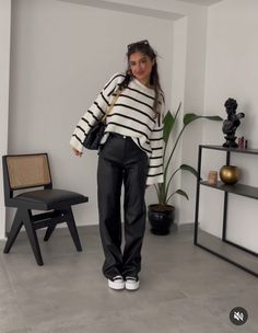 Looks Adidas, Modele Fitness, Looks Pinterest, Mode Zara, Uni Outfits, Looks Street Style, Teacher Outfits