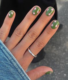 Top 24 Short Gel Nails for Summer 2024: Fresh Mani Trends! Cute Spring Nails Flowers, Spring 2024 Gel Nails, Summer 2024 Manicure, Dark Nails For Summer, Short Gel Nails Aesthetic, Gel Nails 2024 Trends, Gel Nails Ideas Short Spring 2024, 2024 Summer Nails Short, Summer Into Fall Nails