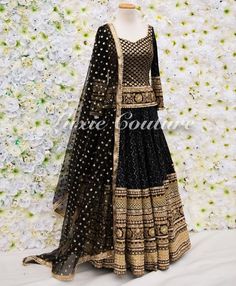 Maharani Designer Boutique, Indian Outfits Lehenga, Indian Bridal Lehenga, Casual Indian Fashion, Desi Clothes, Indian Bridal Wear, Designer Boutique, Simple Pakistani Dresses, Designer Party Wear Dresses