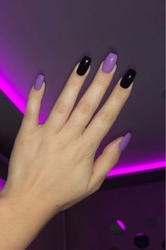 Short Gel Nails Black Women, Gel Nails Black Women, Short Gel Nails Black, Gel Nails Black, Nails Black Women, Black And Purple Nails, Acrylic Nail Designs Classy, Color For Nails, Nails Purple