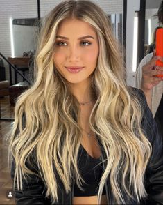 Gold Blonde Balayage, Summer Blonde Highlights, Balyage Long Hair, Blonde Babylights, Beach Blonde Hair, Babylights Hair, Baby Highlights, Blonde Balayage Hair, Blonde Hair Goals