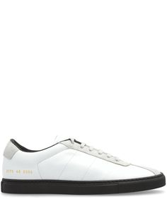 white calf leather front lace-up fastening contrasting heel counter serial number print at the heel contrasting rubber sole round toe branded insole Classic Lace-up Sneakers With Branded Heel Counter, Modern Sneakers With Medium Fit And White Sole, Modern Custom Sneakers With Contrasting Heel Counter, Classic High-top Sneakers With Branded Heel Counter, White Sneakers With Leather Sole And Round Toe, Leather Sneakers With Contrasting Heel Counter, Luxury Sneakers With Rubber Heel Cap And Round Toe, Luxury White Sneakers With Rubber Heel Cap, Low-top Calf Leather Sneakers