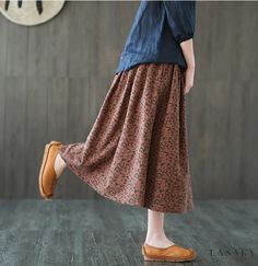 Lasaky - Vintage-inspired Loose-Fit Midi Skirt with Artistic Floral Print Skirts Korean, Fitted Midi Skirt, Womens Pleated Skirt, Floral Skirts, Umbrella Skirt, Cheap Skirts, Pleated Skirts, Printed Midi Skirt, Floral Midi Skirt