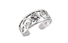 Feel your inner flower child with this floral band. Made with 925 sterling silver. One size, adjustable. 7 mm ( .28 inch). Fits nicely on your three middle toes. Adjustable Sterling Silver Ring For Spring, Adjustable Nickel-free Silver Toe Rings, Adjustable Nickel-free Toe Rings, Adjustable Silver Toe Ring With Flower Design, Silver Flower Toe Ring, Toes Ring Silver, Sterling Silver Toe Rings, Flower Band, Silver Toe Rings