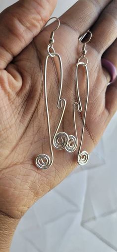 Adjustable Silver Wrap Earrings In Copper, Adjustable Silver Copper Wrap Earrings, Wire Jewelry Earrings, Wire Jewelry Patterns, Hammered Jewelry, Wrapping Jewelry, African Earrings, Wire Jewelry Designs, Earrings Wire