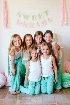 Gift guests matching pajamas… | 39 Slumber Party Ideas To Help You Throw The Best Sleepover Ever Pijamas Party Ideas, Hotel Birthday Party Ideas, Hotel Sleepover, Cozy Party, Hotel Birthday, Pijama Party