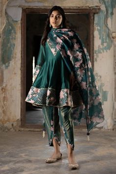 Nimbu Mirchi, Kurta Pants, Tulip Pants, Short Frock, Frock Style, Pakistani Fashion Party Wear, Printed Dupatta, Indian Wedding Wear, Indian Designer Outfits