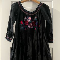 Free People Summer Dress Size L Spring Black Cotton Mini Dress, Black Cotton Mini Dress For Spring, Black Fall Vacation Dresses, Black Bohemian Mini Dress For Day Out, Spring Black Dresses For Brunch, Black Dresses For Spring Brunch, Black Bohemian Dress With Floral Embroidery, Bohemian Black Dress With Floral Embroidery, Black Mini Dress With Floral Embroidery For Summer