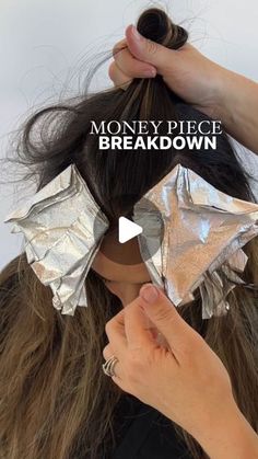 CARLY  ZANONI • Color & Placement Expert For Hairstylists on Instagram: "Save this tutorial…you’re gonna wanna try this placement!   ⚠️ BCU fam: this full length tutorial is up on the page now! It’s called “Money Piece, Tip Outs & Extra Stretched Root”  Wanna learn more about BCU and my go to lived in placement? Comment 30 MINUTES and I’ll send you a link to watch my FREE masterclass on the placement that saves me 30 minutes with every application!! ❤️" Colored Money Pieces, Hair Stages, Blonde Foils, Root Melt, Teasing Brush, Hair Color Chocolate, Teased Hair