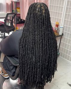 Cute Everyday Hairstyles, Butterfly Locks, Braiding Ideas, Dread Locks, Soft Locs, Butterfly Locs, Protective Hairstyle, Faux Locs Hairstyles, Box Braids Hairstyles For Black Women