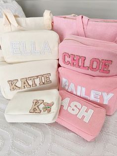 cute initial makeup bag Preppy Makeup Bag, Makeup Bag Set, Chloe Bailey, Neoprene Bag, Pink Preppy, Best Travel Accessories, Neutral Makeup, Bathroom Counter, Preppy Girl