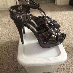 City Streets Gray Iridescent Platform Heels.... Brand New, Never Worn, Very Nice Stylish Heels. Posh Ambassador Top-Rated Seller Trusted Seller *Please Ask Any Questions You May Have To Avoid Returns... Thank You Metallic Shiny Heels With Round Toe, Metallic 4-inch Heels For Night Out, Iridescent Round Toe Heels For Party, Metallic Shiny Heels For Night Out, Glamorous Iridescent Heels For Evening, Iridescent Pointed Toe Heels For Evening, Iridescent Pointed Toe Evening Heels, Iridescent Heels With Pointed Toe For Evening, Iridescent High Heel Party Heels