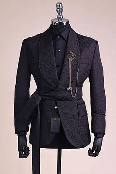 Black Fitted Suit For Ceremonies, Prom Suit And Dress, White Prom Suit, Blue Prom Suit, Best Wedding Suits For Men, Best Wedding Suits, Groom Suits, Prom Suits For Men, Stylish Mens Suits