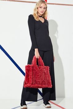 Meet the Teddy Borg Shopper, a sumptuous piece for autumn winter. Designed to slot effortlessly into your daily routine, with its oversized design, the Teddy is perfect for long weekends or heading out from work to play. Fully lined and spacious, complete your minimalistic look with contrasting fabrics and pops of statement colour.  Faux Shearling Tote Bag Trendy Red Bags For Winter, Red Winter Shoulder Bag, Red Shoulder Bag For Fall Shopping, Red Rectangular Bags For Winter, Fall Red Shoulder Bag For Shopping, Luxury Winter Shoulder Bag For Shopping, Red Bags For Fall Errands, Fur Handbag, Faux Fur Handbag