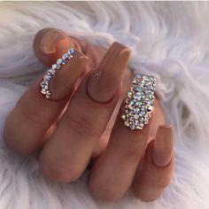 ριntєrєѕt: үαsмιη к. ღ Diamond Nail Designs, Nails Design With Rhinestones, Bling Acrylic Nails, Gem Nails, Glam Nails, Diamond Nails, Coffin Nails Designs, Bling Nails, Pretty Acrylic Nails