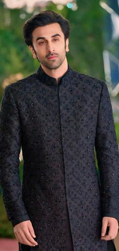 Indian Wedding Outfits For Men Classy, Yeh Jawani Hai Deewani, Indowestern Outfits For Men, Indo Western Outfits For Men, Traditional Indian Mens Clothing, Indo Western Dress For Men, Indian Wedding Suits Men, Sherwani For Men Wedding