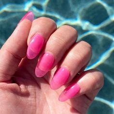 Jelly nails must have summer the trends for 2021 Trendy Queen Clear Jelly Nails, Jelly Pink Nails, Dipwell Nails, Pink Jelly Nails, Summer Nails Almond, Clear Nail Tips, Fruit Nail Art, Natural Nail Art, Fake Nails Designs