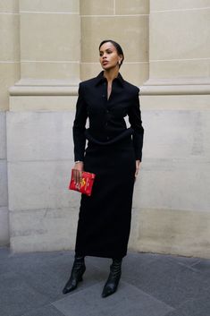 Elegant Coquette, Fall Lookbook, All Black Everything, Elba, Pixie Hairstyles, Modern Chic, Fall Looks, Fashion Essentials, Aesthetic Outfits