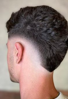 Hairstyle For Man, Fohawk Haircut Fade, Fohawk Haircut, Best Fade Haircuts, Mens Hairstyles Fade