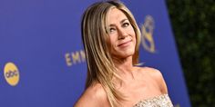 Desde que saltara a la fama con la serie ‘Friends’, la ‘no-maternidad’ de Jennifer Aniston ha sido cuestionada con tal frecuencia que, aunque mucho tiempo después, la actriz decidió pronunciarse sobre ello. Eagle Eye, Blake Lively, On Wednesday, Jennifer Aniston, Dressing Room, The Cutest, Cute Pictures