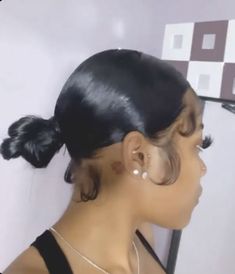 Side Part Slick Back Bun Natural Hair, Locs Weave, Baddie Natural Hairstyles, Haircut Tips, Sleek Ponytail Hairstyles, Girls Natural Hairstyles, Dyed Natural Hair, Short Haircuts For Women, Girls Hairstyles Braids