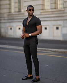 Men Simple Wedding Outfit, Dressy Mens Outfits Classy, Old Money Outfits Black Man, Preppy Date Night Outfit, Work Dinner Outfit Night, Black Men Date Night Outfit, Black Classy Outfit, Black Men Summer Fashion, Work Dinner Outfit