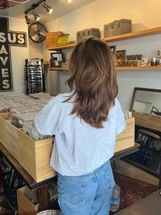 Layered Short Brown Hair, Medium Length Hair With Layers V Shape, Old Money Haircut Women Medium, V Cut Medium Length Hair, Layered Hair Fine Hair, Granola Girl Haircut, Mid Back Haircut, Layered V Cut Hair Medium, Layered Hair Not Styled