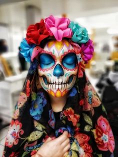 Catrina Makeup Mexicana, Candy Skull Makeup, Catrina Makeup, Halloween Makeup Sugar Skull, Halloweenský Makeup, Dead Makeup, Cute Halloween Makeup, Sugar Skull Makeup, Halloween Makeup Inspiration