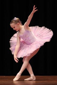 Ballet Costumes Tutus, Classical Ballet Tutu, Ballet Dance Photography, Designer Wardrobe, Dance Picture Poses, Dance Tutus, Ballerina Costume, Dance Photography Poses