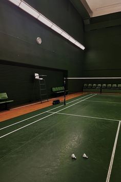 Basketball class , basketball students, basketball place Badminton Photography Aesthetic, Aesthetic Badminton, Aesthetic Olive Green, Badminton Photography, Olive Green Aesthetic, Aesthetic Dark Green