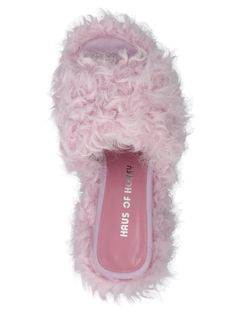 Kalgan' eco fur mules with chunky heel, plateau, nd a rubber sole. e. Composition: Pink Fur Heels, Woman Heels, Honey Pink, Fur Mules, Fur Heels, Fur Shoes, High Fashion Outfits, Pink Fur, Glass Slipper