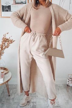 Undivided Attention, Women High Waist Pants, Office Wear Women, Office Outfits Women, Women Formals, Modieuze Outfits, Mein Style, Outfits Men