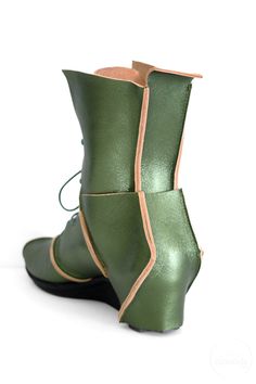 Trippen Skulptur Boot, Green - Essential Elements Chicago Kedem Sasson, Bryn Walker, Mule Sneakers, Paper Lace, Miz Mooz, Exposed Seams, Sandal Platform, Fly London, Platform Sandals Heels