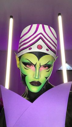 𝐈𝐧𝐝𝐢𝐠𝐨 on Instagram: "Mojo Jojo but w eyebrows 👹 Y’all surprisingly asked for a lot of powerpuff girl stuff this time?? Never underestimate Colourpop’s power 😂 What iconic cartoon villain do you want to see me do next?? Products used: @ucanbemakeup athena body oil paints @colourpopcosmetics fade into hue palette & powerpuff girl collection 🤪 (use code indigo for 10% off) #colourpop #cosmetics #makeup #makeuptutorial #facepaint #powerpuffgirls #cartoonnetwork #bodypaint #illusionmakeup # Powerpuff Girls Makeup, Fade Into Hue Palette, Fade Into Hue, Girl Face Painting, Iconic Cartoon, Comic Con Costumes